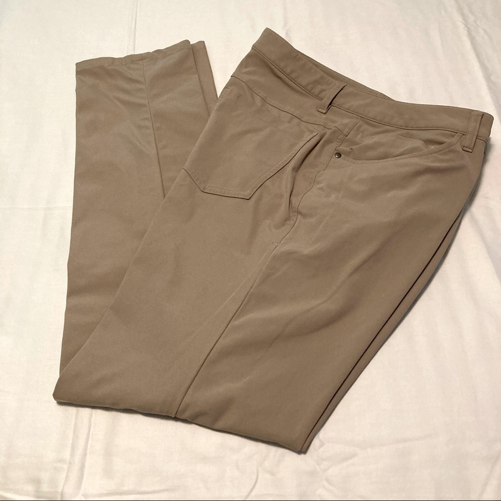 Lululemon Jeans Style Stretch Flat Front Chino Pants Size 32/34